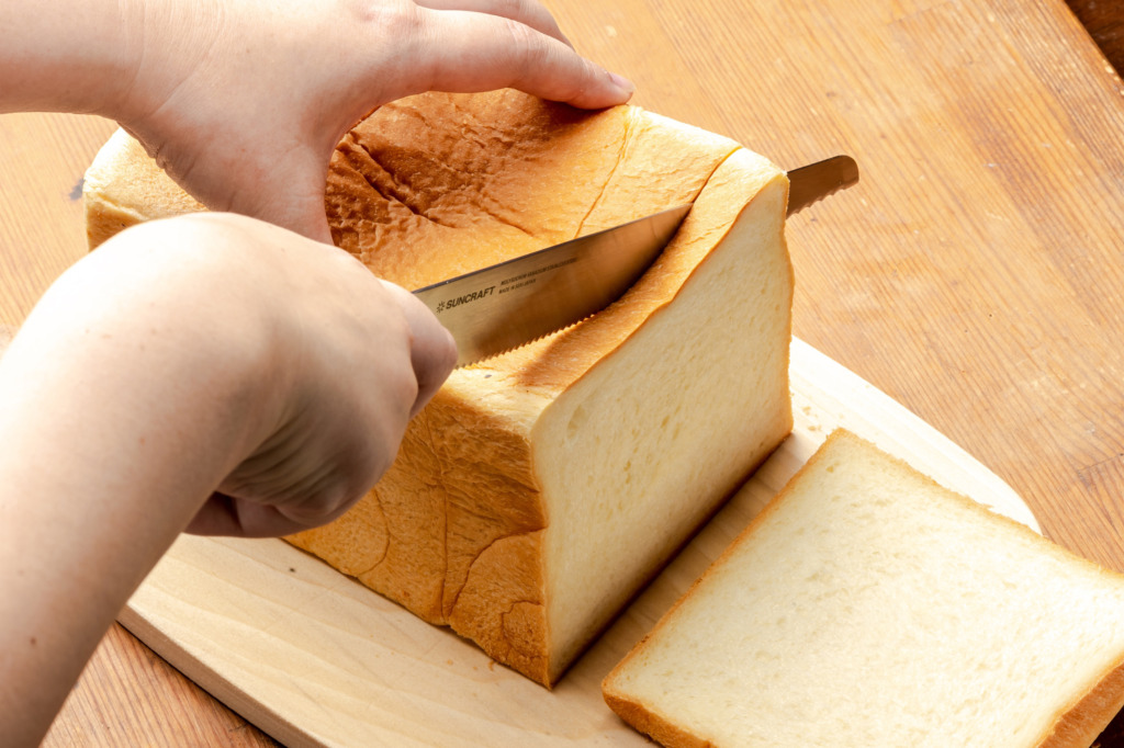 Suncraft Seseragi Bread Knife